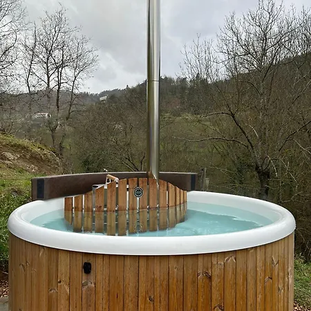 Moulin De Joumard, Gites, Et Table D'hotes De Charme , Jacuzzi, Sauna, Piscine Et Bain Nordique Etablissement 4 Etoiles 4*