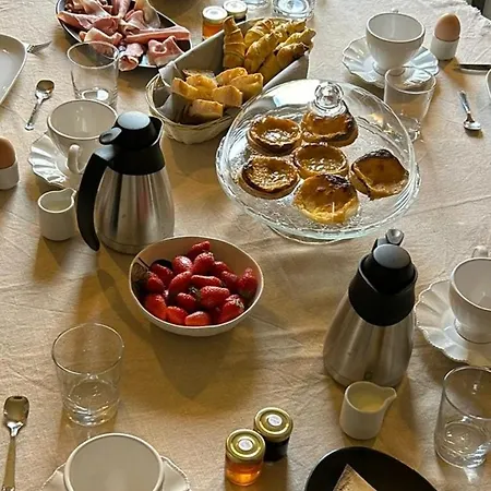 Moulin De Joumard, Gites, Et Table D'hotes De Charme , Jacuzzi, Sauna, Piscine Et Bain Nordique Etablissement 4 Etoiles 4* Aubazat