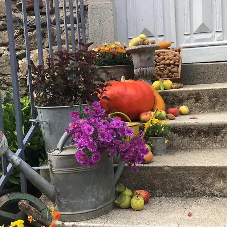 Moulin De Joumard, Gites, Et Table D'hotes De Charme , Jacuzzi, Sauna, Piscine Et Bain Nordique Etablissement 4 Etoiles