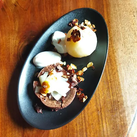 Moulin De Joumard, Gites, Et Table D'hotes De Charme , Jacuzzi, Sauna, Piscine Et Bain Nordique Etablissement 4 Etoiles Bed & Breakfast Aubazat