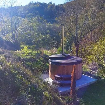 Nocleg ze śniadaniem Moulin De Joumard, Gites, Et Table D'hotes De Charme , Jacuzzi, Sauna, Piscine Et Bain Nordique Etablissement 4 Etoiles 4*